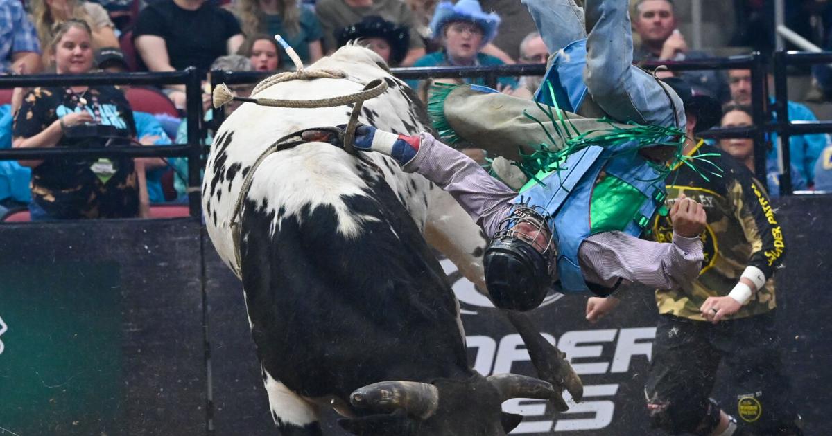 New Bull Riders PHOTO GALLERY: 2024 Professional Bull Riders Unleash The Beast ...