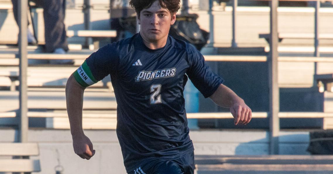 NTSPY BOYS' SOCCER: A Red Devil, Pirate & Pione…