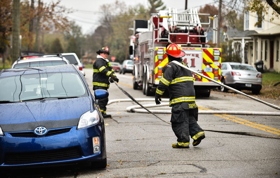Two injured, dog killed in Jeffersonville house fire News