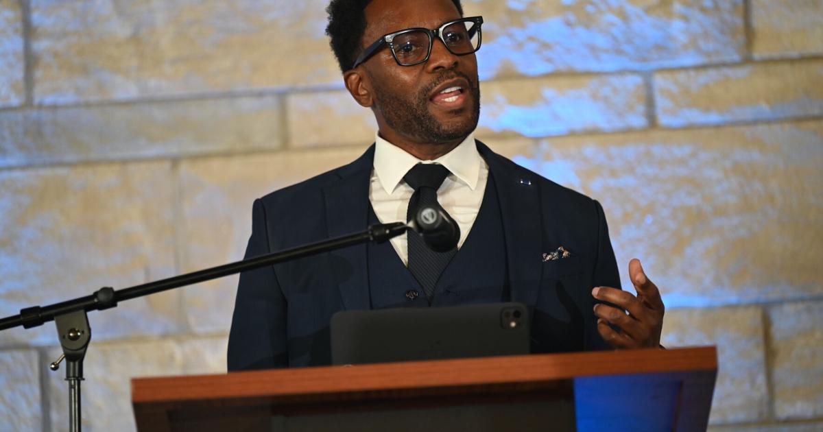Jeffersonville/Clark County NAACP banquet focuses on action, unity