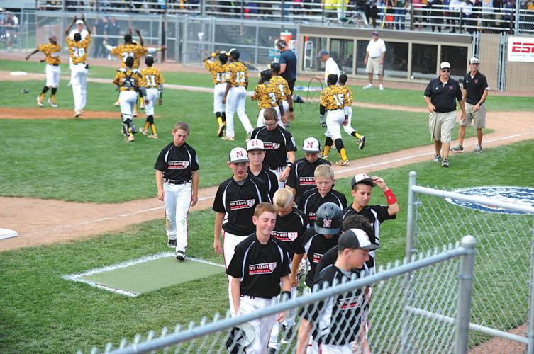 Cubs treat Jackie Robinson West players like stars