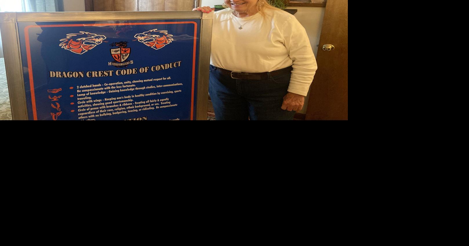 Silver Creek Class of 1965 donates crest to high school News