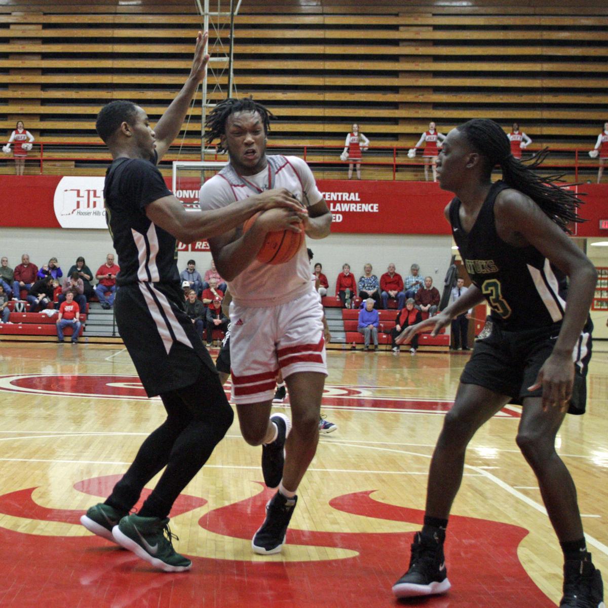 Boys Basketball Attucks Outlasts Red Devils 94 91 Sports