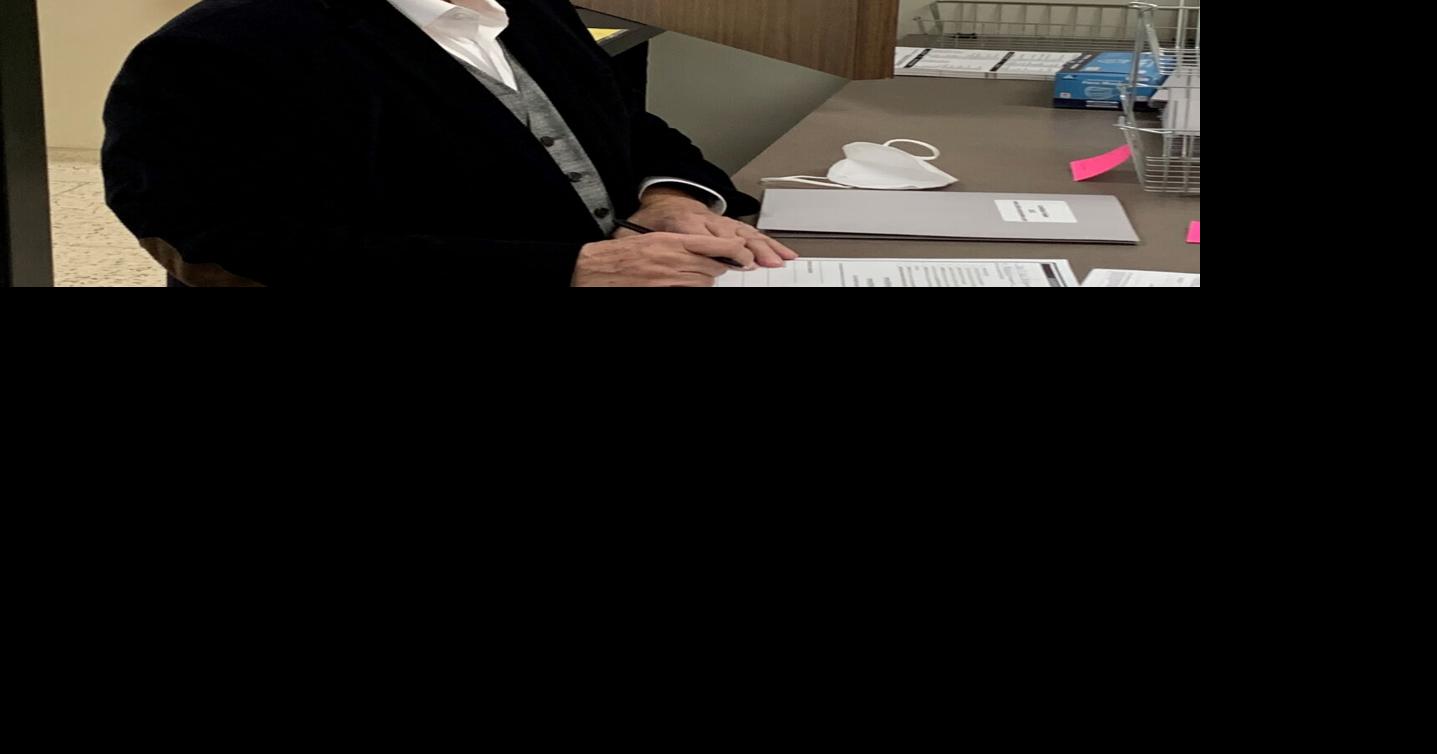 Paris files for Clark County Recorder News