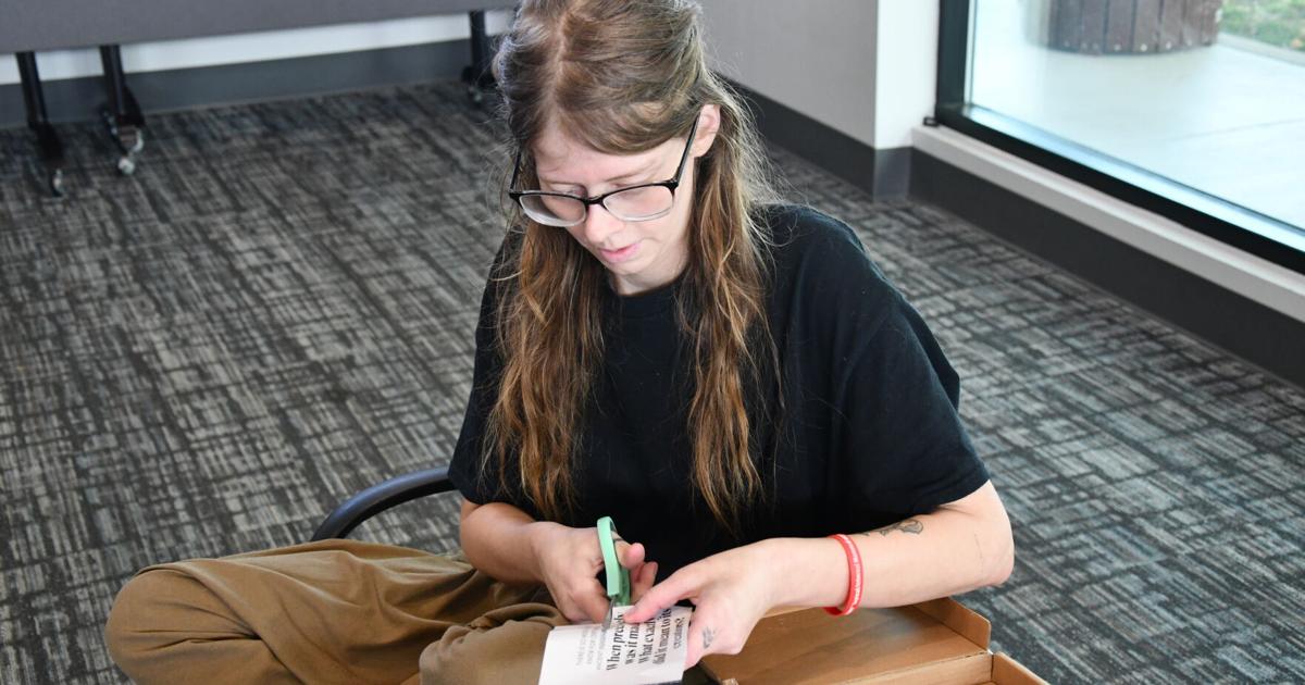 Masterpiece Art Studio hosts art event at Jeffersonville library