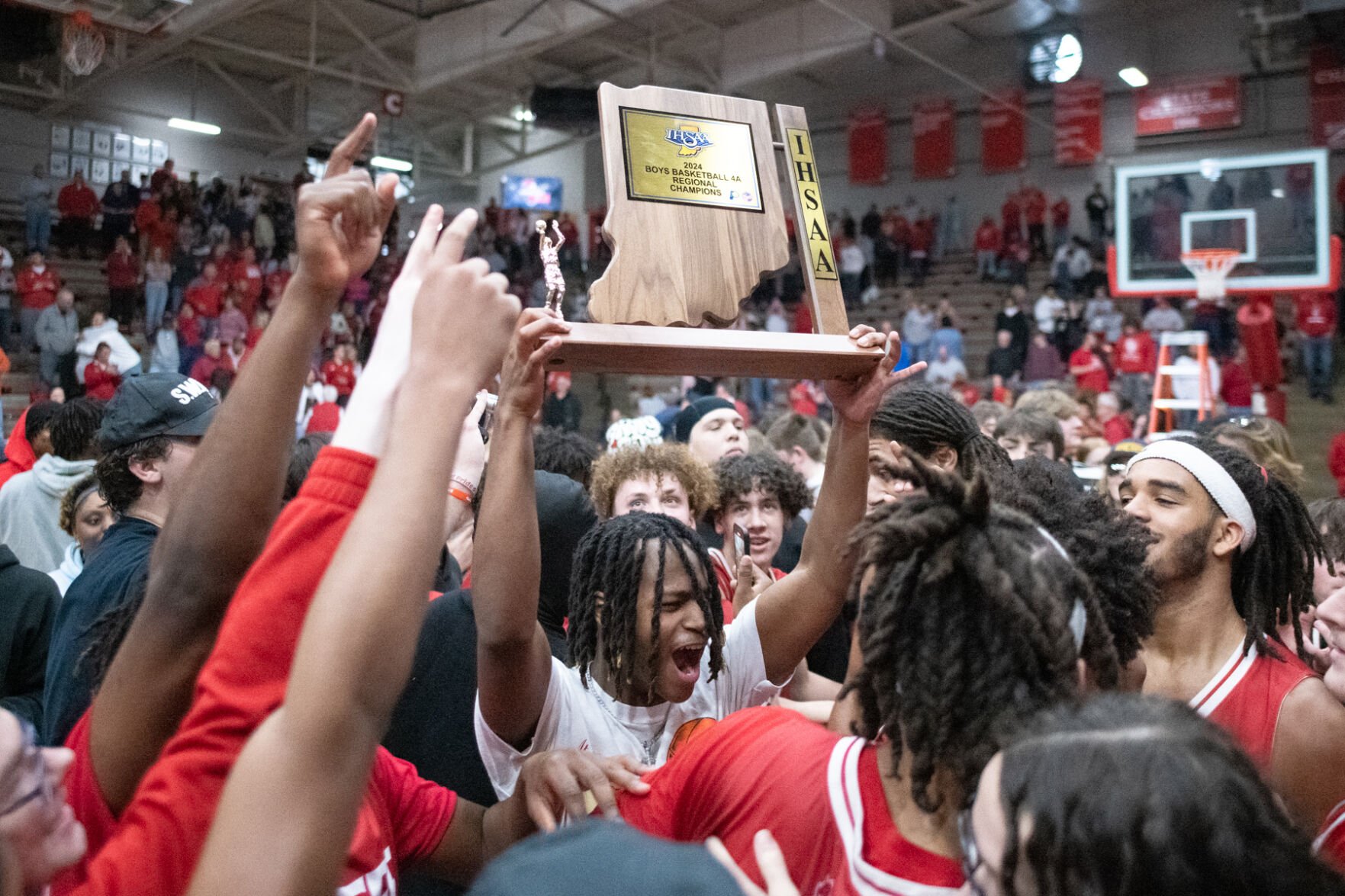 Jeffersonville Red Devils Win 1st Regional Title Since 2013, Face Lawrence North Wildcats in Semifinal