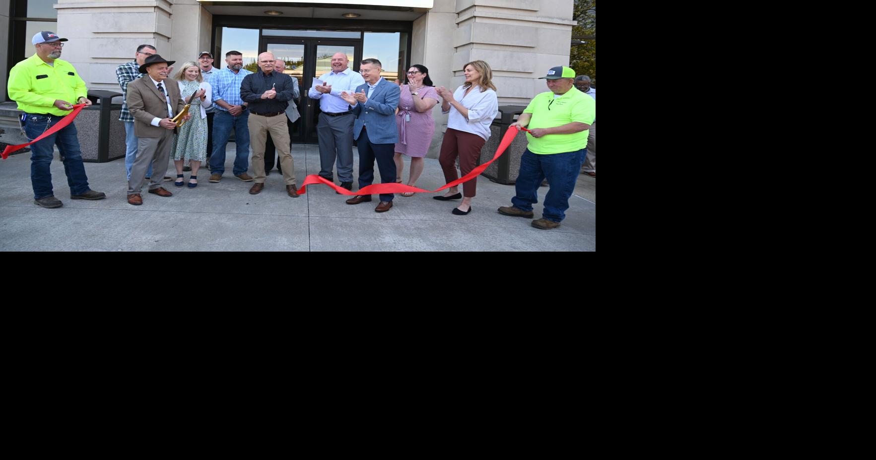 Floyd County officials celebrate opening of new government building ...