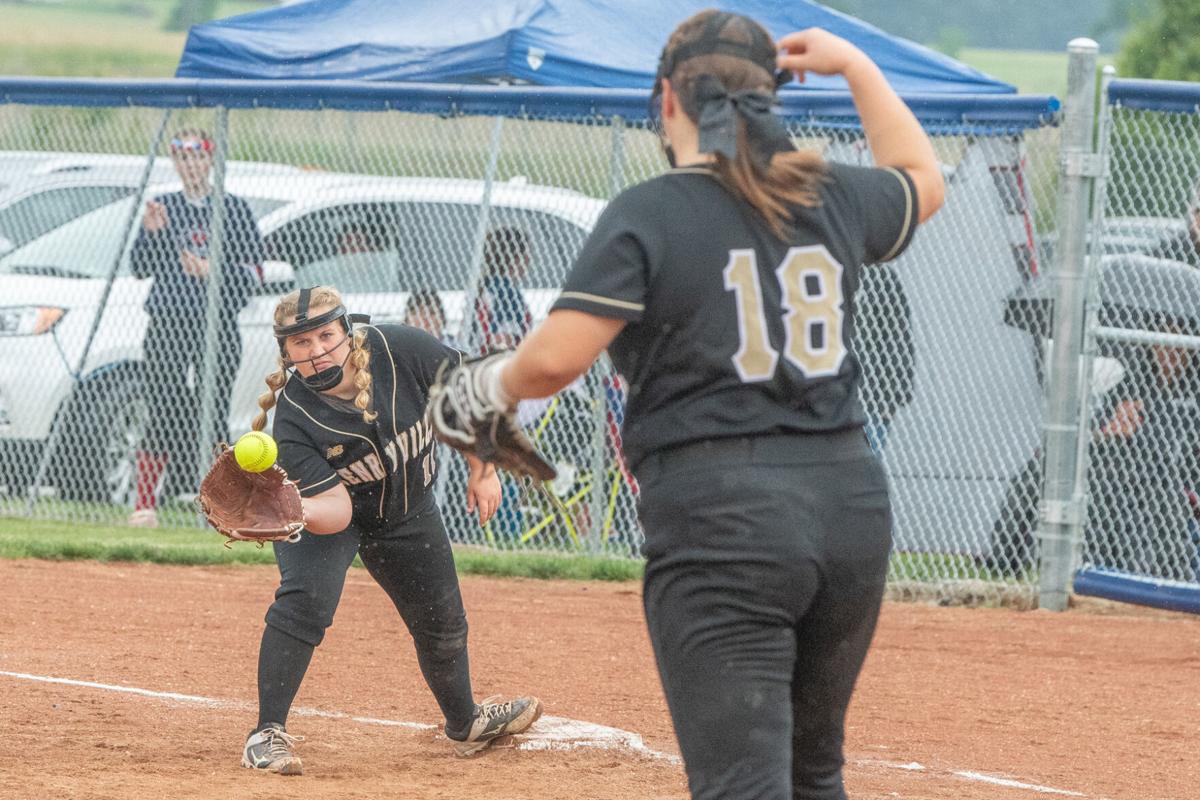 6-1-21_Henryville@WWashington_ClassA_Reg_Final_BB94659.jpg
