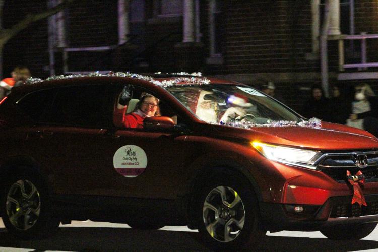 Covington presents Christmas Parade newsbug.info