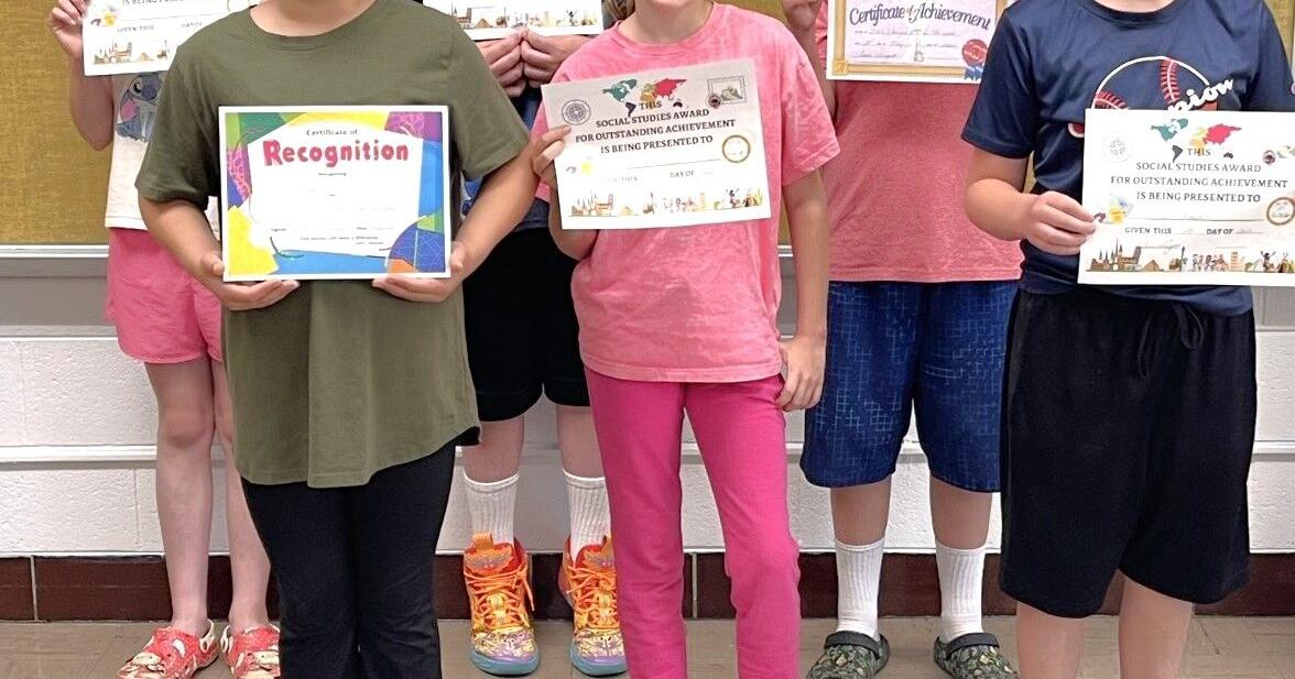 Students earn awards at CCGS