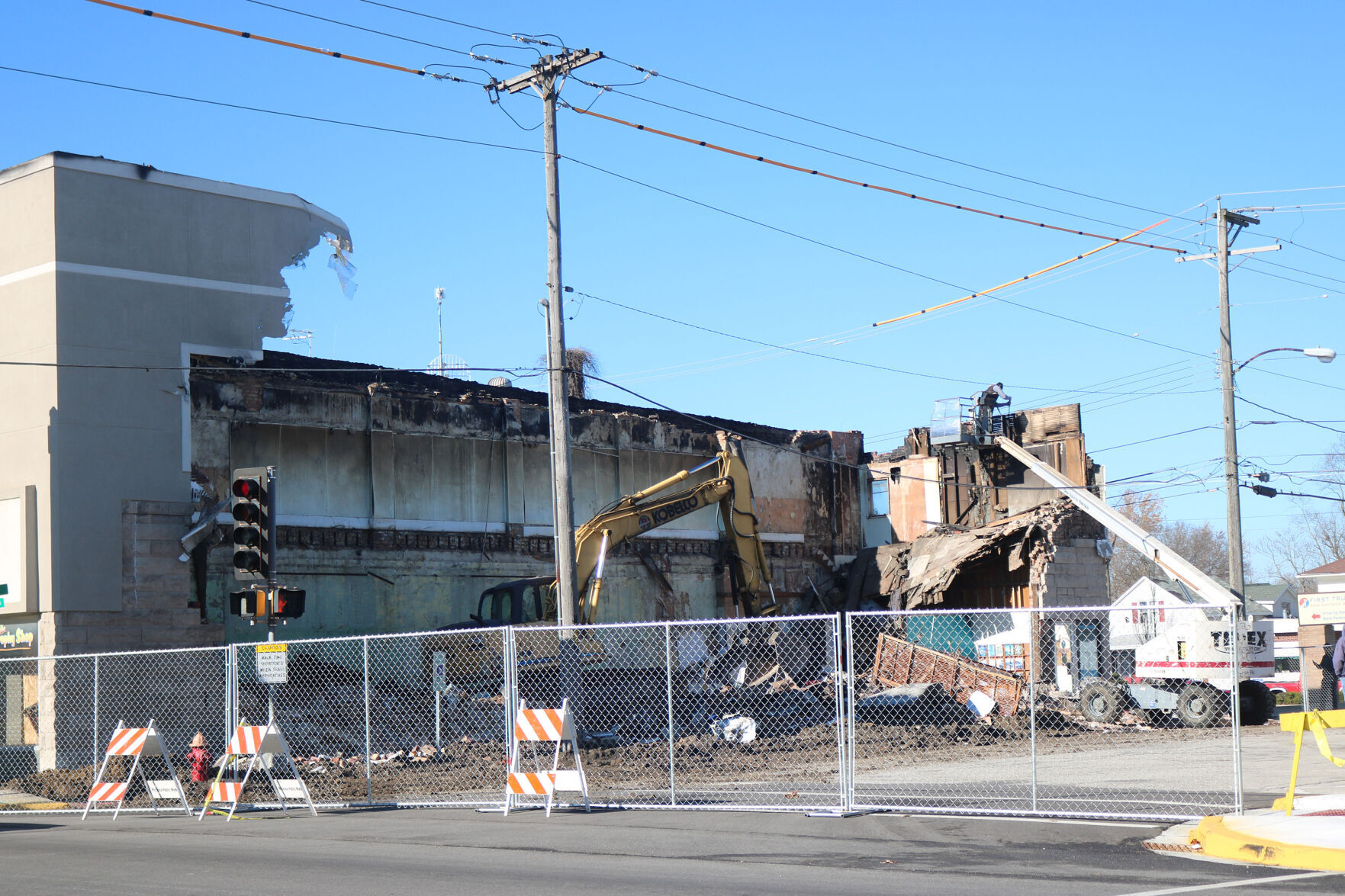 Watseka Bulding Damaged By Fire In July Razed | News | Newsbug.info