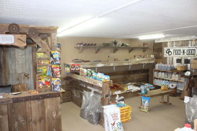New pet, livestock food supply store opens in Hoopeston News