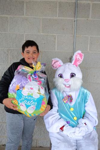 Rain didn't dampen spirits of egg hunters in Crescent City | News ...