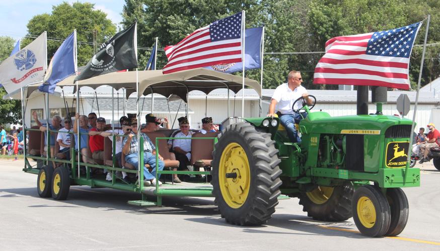 Old Settlers Parade presented in Cissna Park News newsbug.info