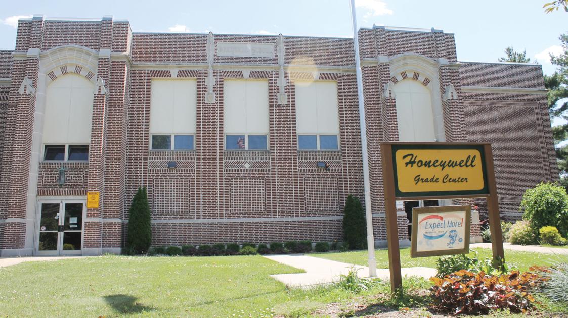 Board officially approves closing of Honeywell following 201617 school