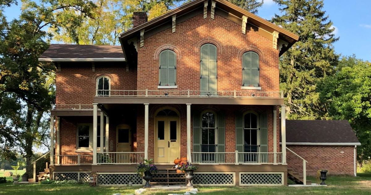 Roff House earns preservation award from Landmarks Illinois | Iroquois ...