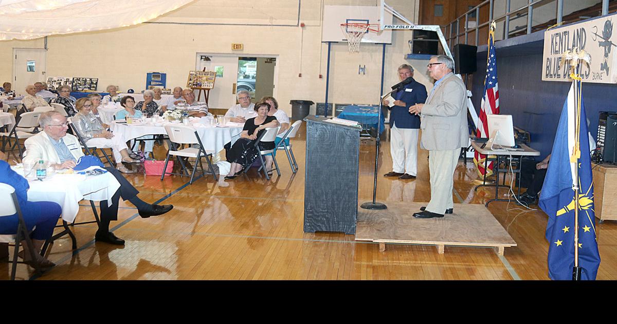 Walker honored at Kentland High School Alumni and Friends Banquet