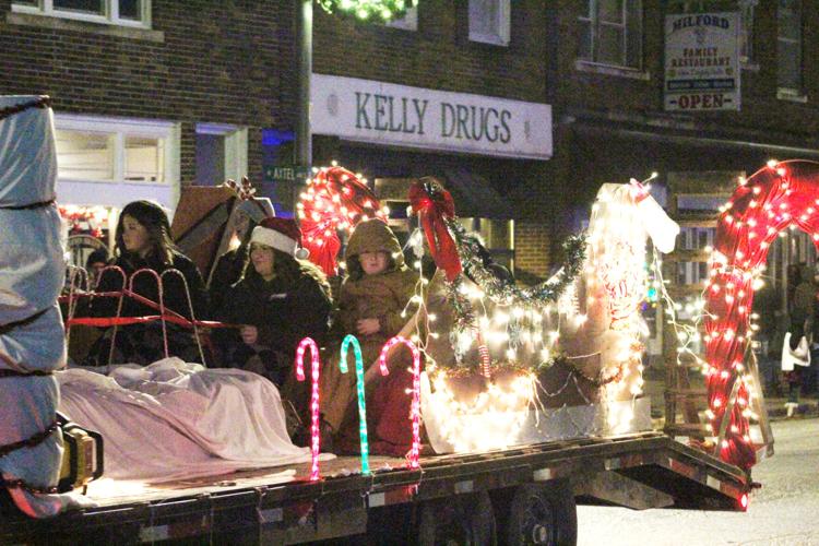 Milford presents Christmas Parade newsbug.info