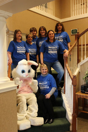 McColly Real Estate volunteers