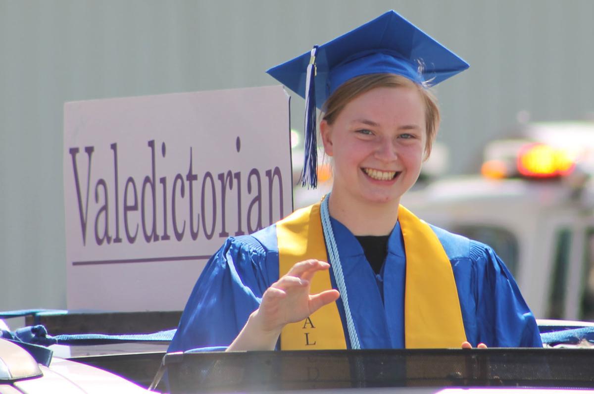 Senior Parade Pic 3.jpg