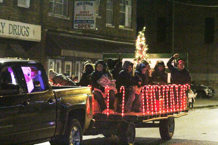 Milford presents Christmas Parade newsbug.info