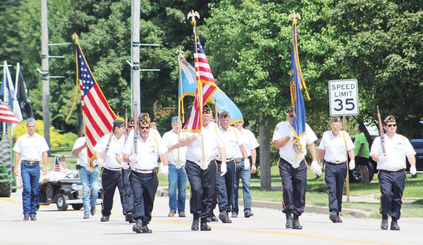 Annual Old Settler's Parade presented in Cissna Park newsbug.info
