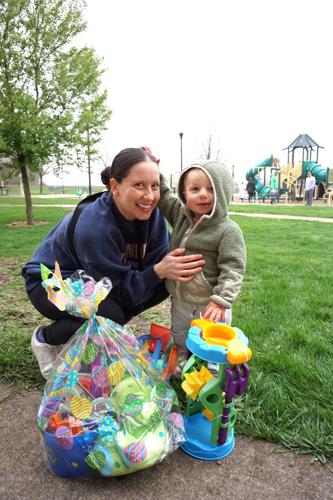 Weather doesn’t dampen spirits of Easter egg hunters | News | newsbug.info