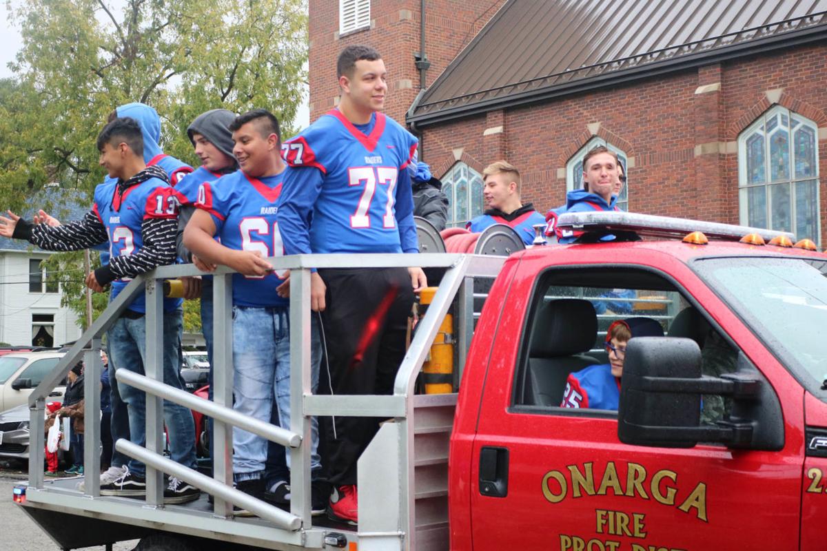 Iroquois West High School has parade Iroquois County's
