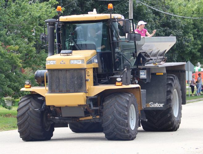 Ashkum celebrate with parade newsbug.info