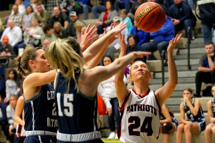 Barlow girls basketball finds just enough offense in 37-32 win