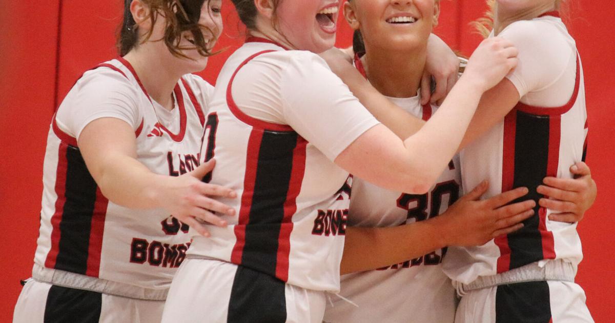 Girl Team Roper Rowland leap-frogs former teammate Van Meter for girls' scoring title ...