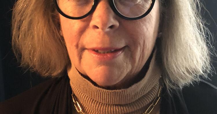 Linda L Harris announces her candidacy for Newton County Superior