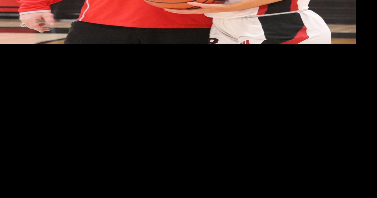 Radtke resigns as teacher, coach at RCSC; eyes Knox boys' hoops position