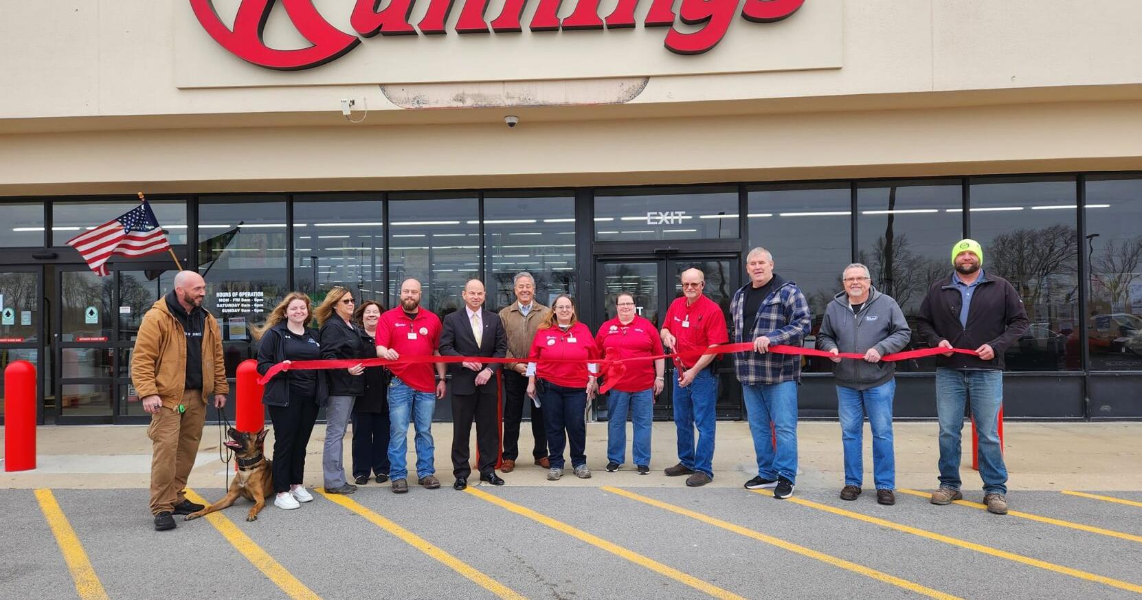 Watseka chamber hosts ribbon cutting - Vimarsana News