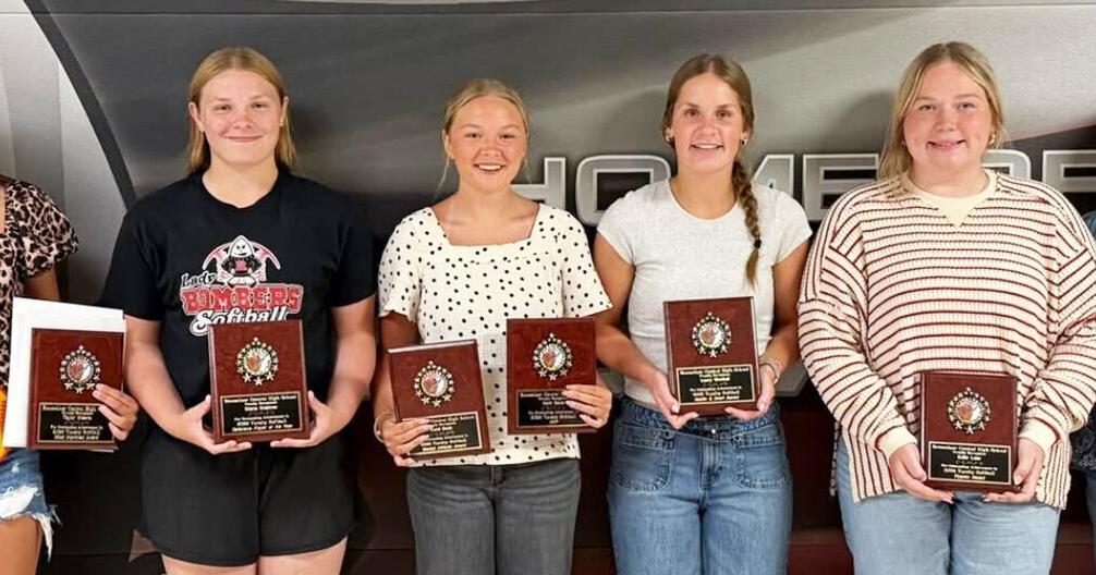 RCHS softball players scoop up awards