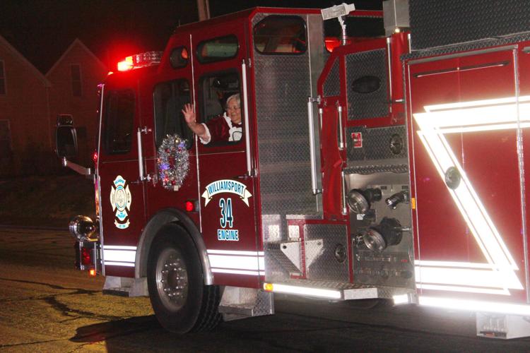 PHOTO GALLERY 2022 Williamsport Christmas Parade Photos newsbug.info