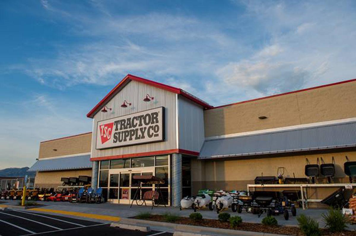 Tractor Supply kicks off DeMotte grand opening with 4 day ...