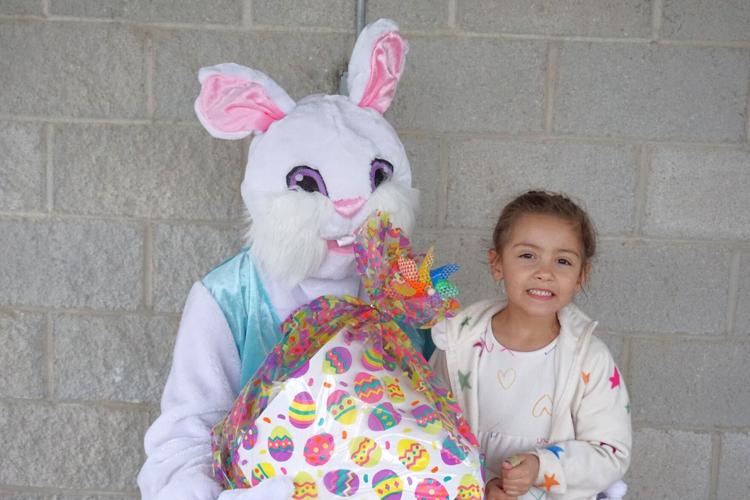 Rain didn't dampen spirits of egg hunters in Crescent City | News ...