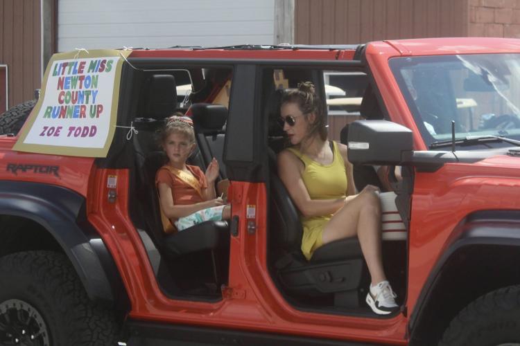 Community gathers at 51st annual Earl Park Fall Festival News newsbug.info