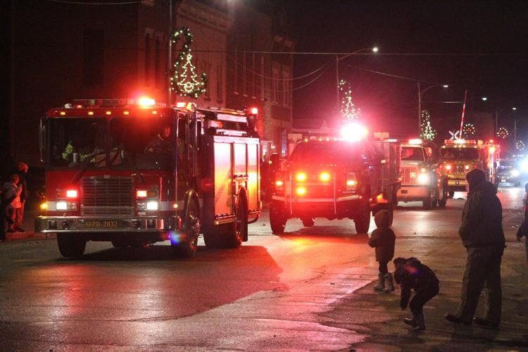 Milford presents Christmas Parade newsbug.info