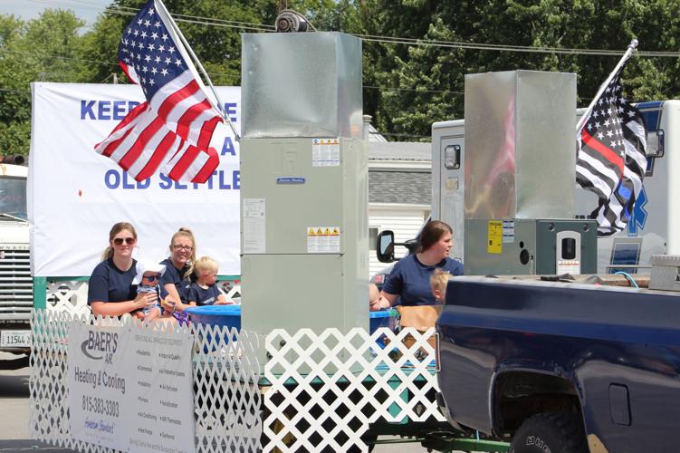 Old Settlers Parade presented in Cissna Park News newsbug.info
