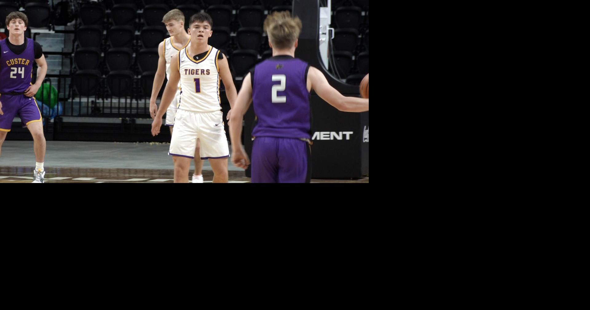 LNI Boys Basketball Marshall scores 25 points to lead White River past