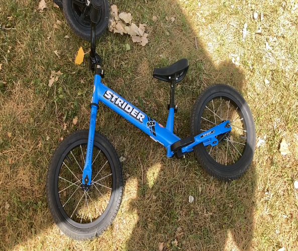 Harga strider online balance bike