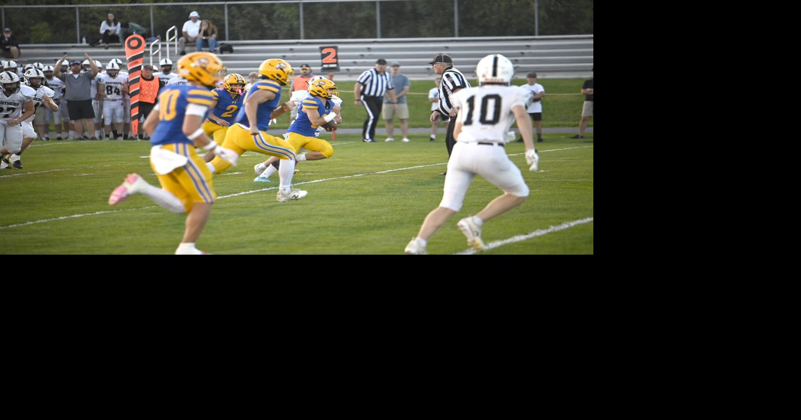 H.S. Football: Eagles use balanced offense to extend home win streak