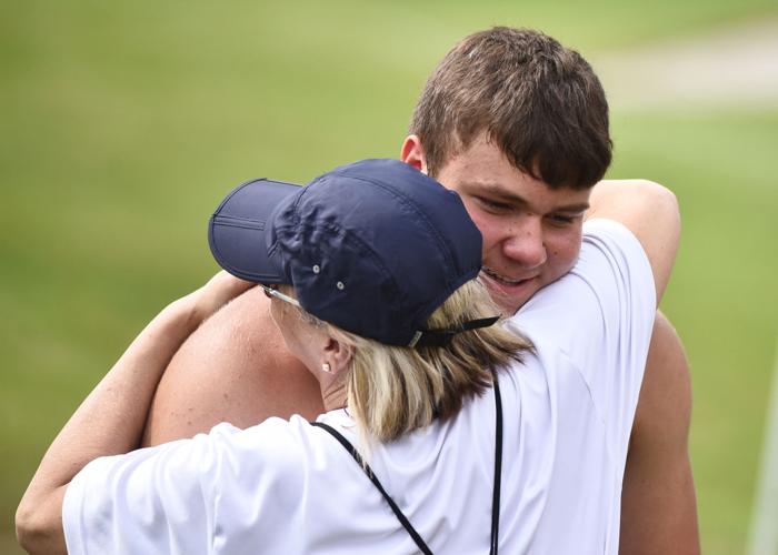 Mount Carmel's Matthew Scicchitano commits to Coastal Carolina Sports