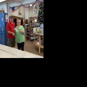 Marine Corps League donates to library | Local | newsitem.com