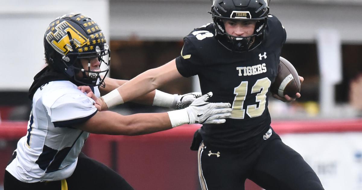 H.S. Football Week 1 Feature: Mindset change helps Hockenbroch develop into winning QB