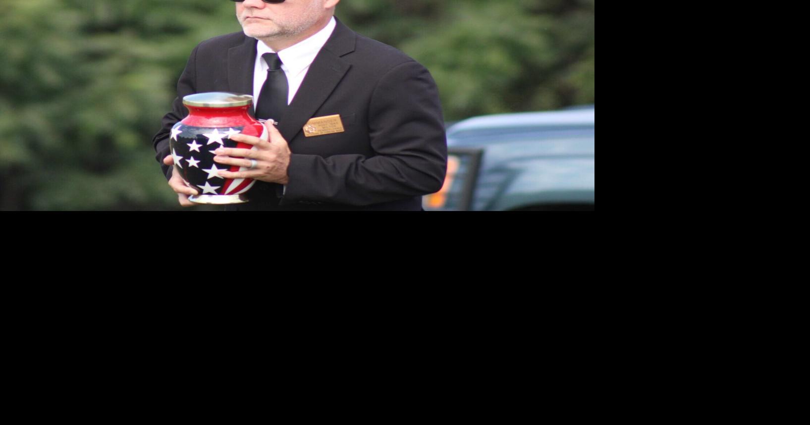 A real American hero: Vietnam vet who passed away in 2015 given proper burial
