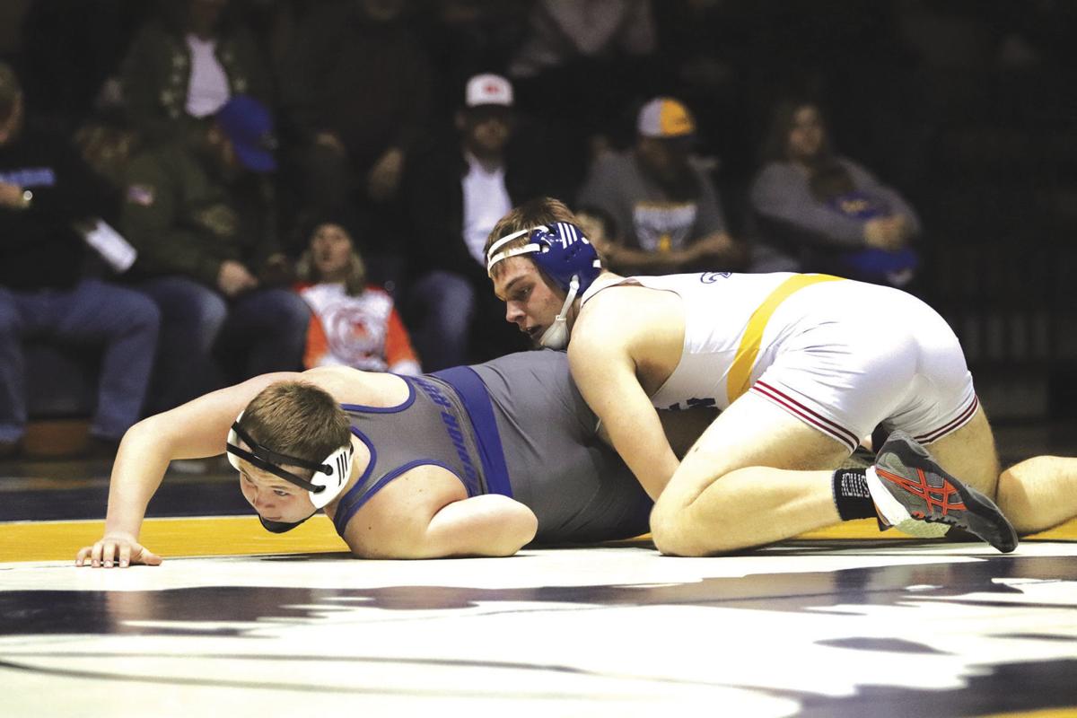 H S Wrestling Line Mountain Tops Warrior Run 30 18 Sports Newsitem Com