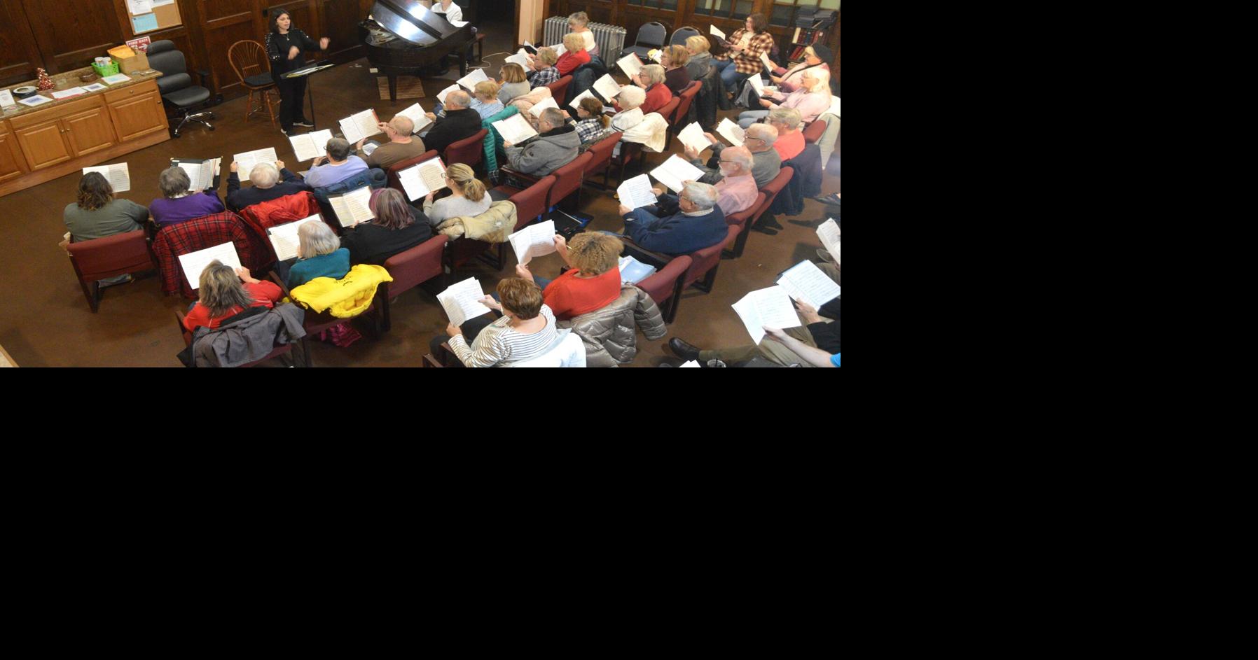 Choraliers dedicate upcoming Christmas concert to longtime director ...